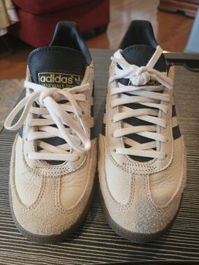 adidas Men’s Beige Samba Style Leather Sneakers